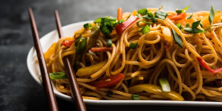 Veg Hakka Noodles