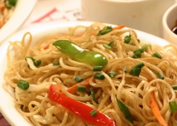 Vegetarian Chow mein