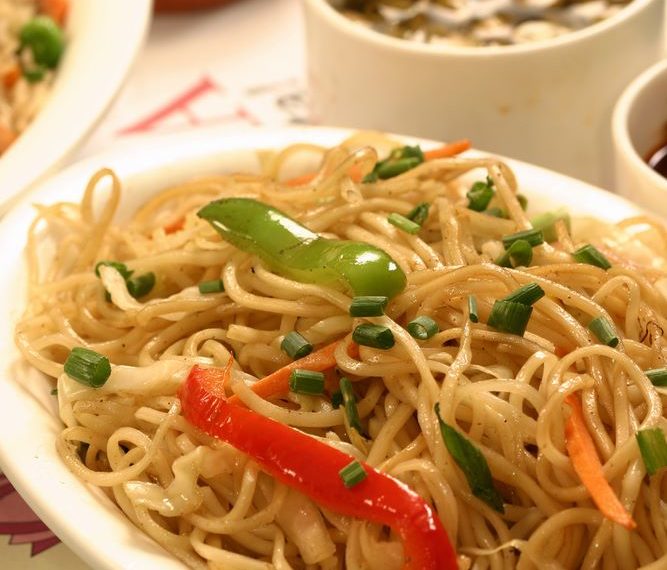 Vegetarian Chow mein