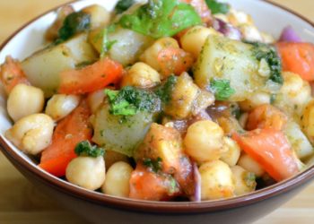 Aloo Chole Chaat