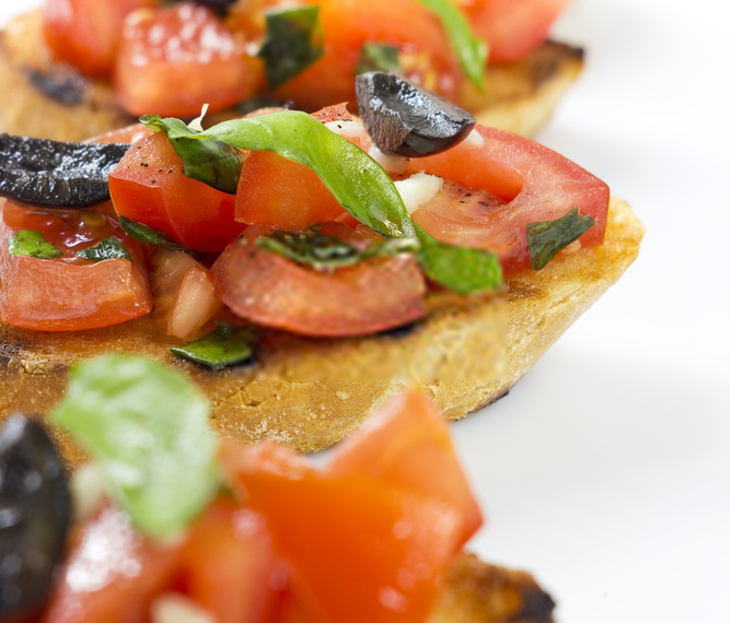 French bread with fresh veggies