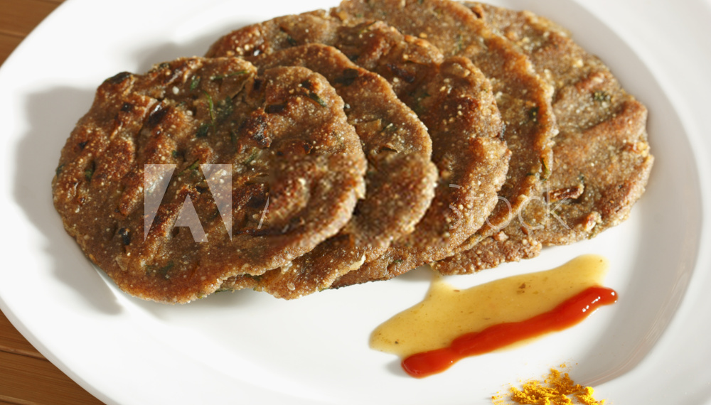 Rajgira/Upvasache Thalipeeth