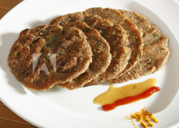 Rajgira/Upvasache Thalipeeth