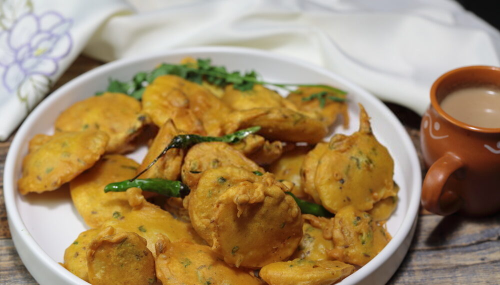 Indian Street Fried Food Aloo Pakora