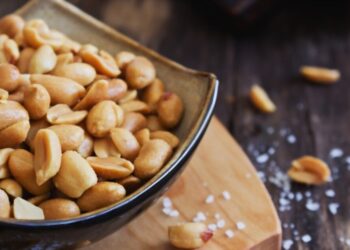 Salt Roasted Peanuts