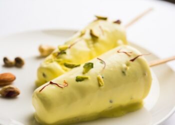 Easy Kesar Pista Kulfi Recipe