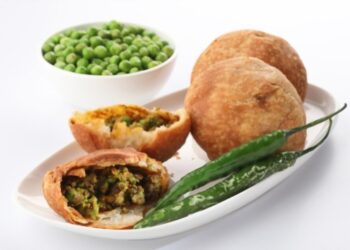 Hare Matar Ki Kachori,