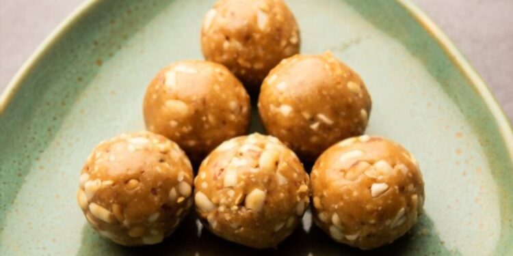 Moongphali Ke Laddu