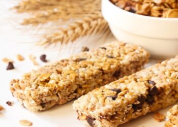 No Bake Peanut Butter Oatmeal Bars