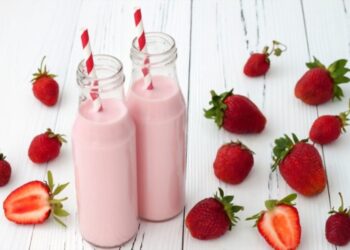 Summer Refreshing Strawberry Milk