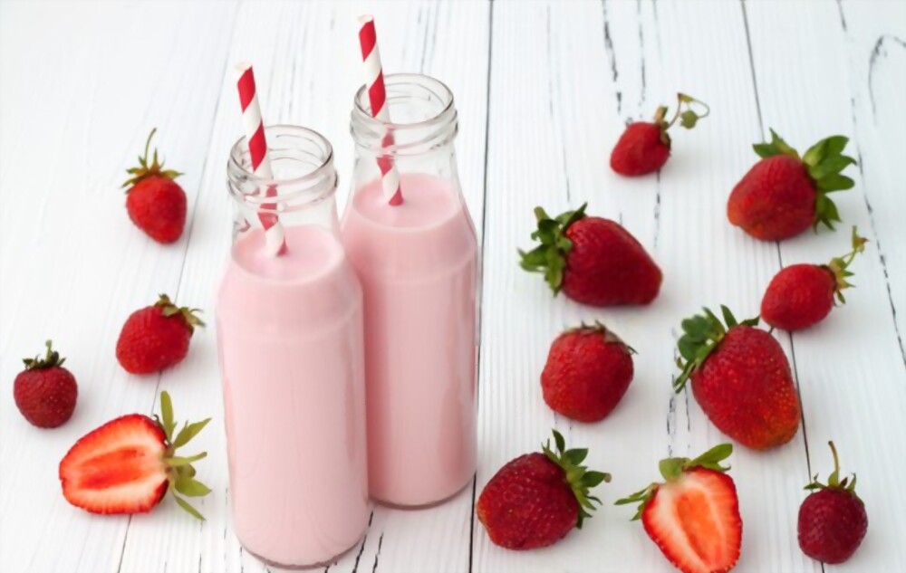 Summer Refreshing Strawberry Milk
