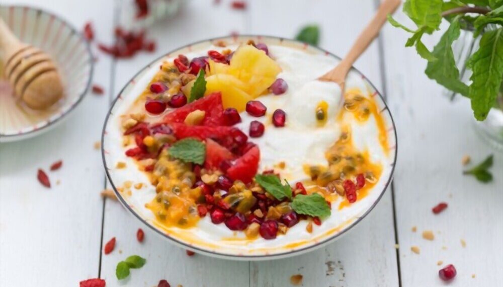 Sweet labneh with exotic fruits
