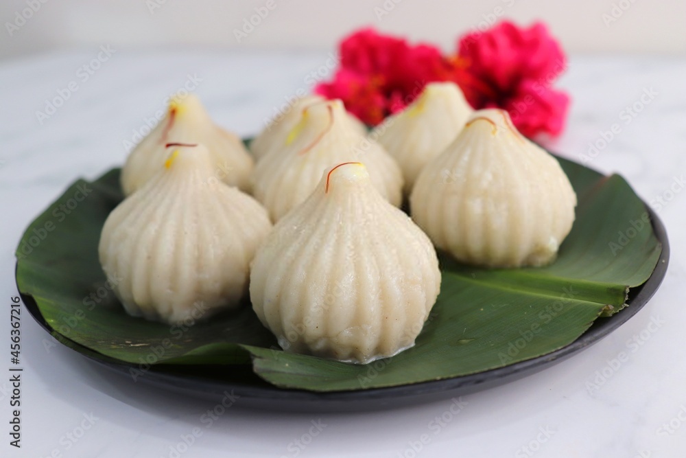 Steamed Modak With or Without Mould
