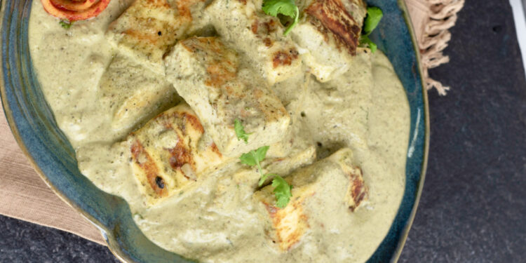 Afghani Paneer Tikka With Gravy