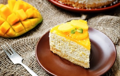 Fresh Mango Sponge Cake