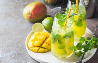 Fresh Raw Mango Mojito Cocktail