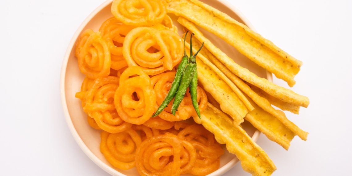 Homemade Crispy Fafda with Jalebi Recipe