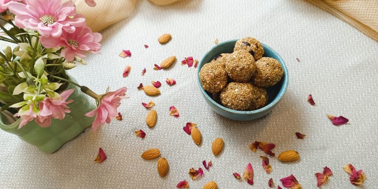 Quick & Easy Daliya Oats Laddus