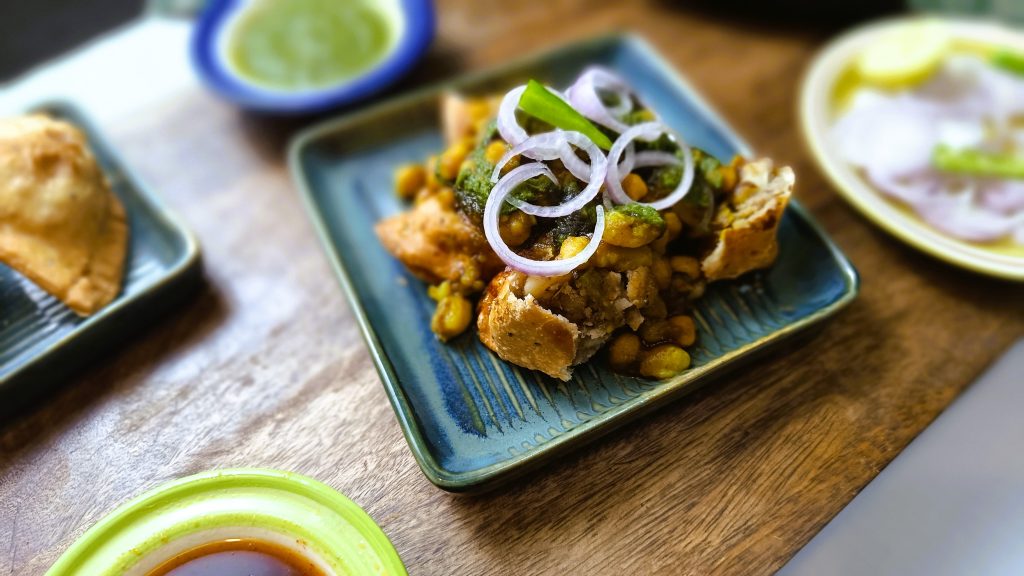 Crispy Samosa With Spiced Chickpea Curry.