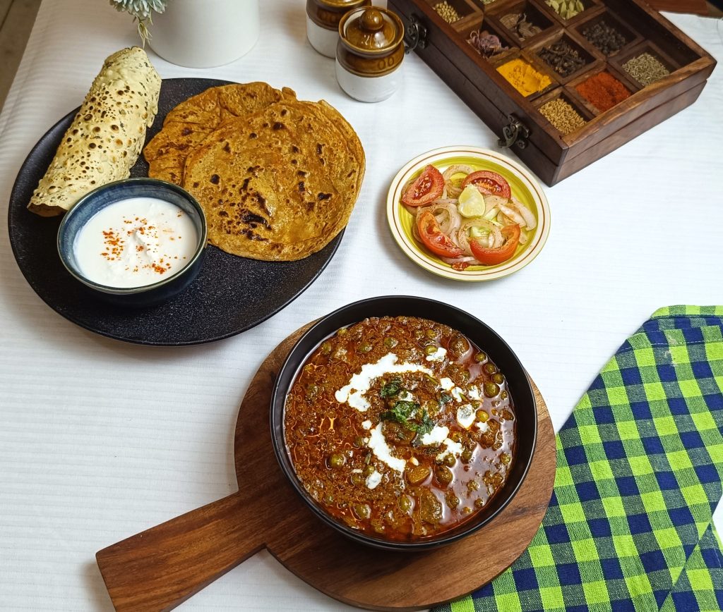 Matar Mushroom Masala