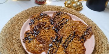 Almond Lace Cookies with a Chocolate Drizzle