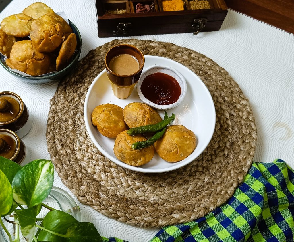 Halwai-style Khasta Kachori