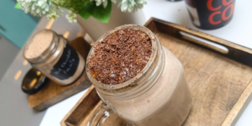 Café-style frothy hot chocolate coffee made with homemade premix and coffee foam