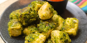 High-protein vegetarian snack packed with bold garlic and green chilli flavor